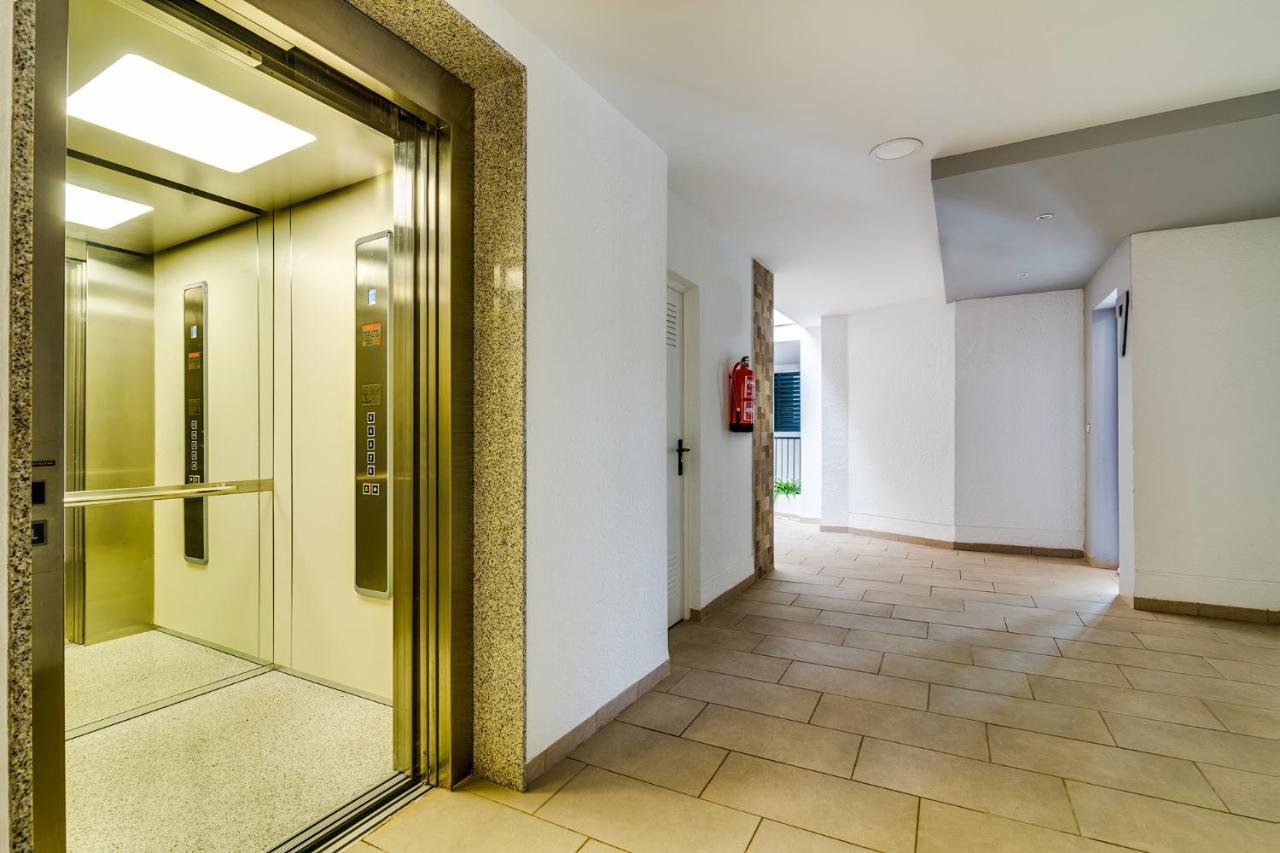 Infinity Sunny View Deluxe Apartment อาเรนาเลส เดล ซอล ภายนอก รูปภาพ