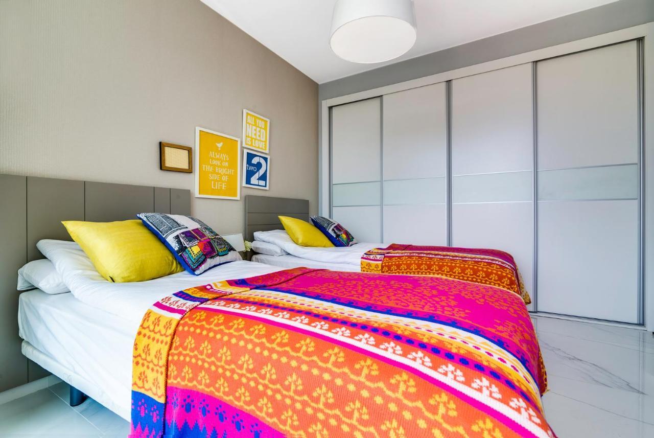 Infinity Sunny View Deluxe Apartment อาเรนาเลส เดล ซอล ภายนอก รูปภาพ
