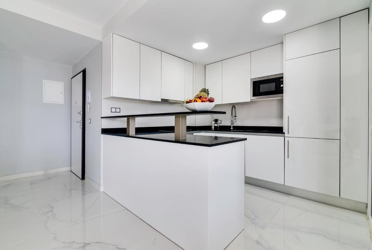Infinity Sunny View Deluxe Apartment อาเรนาเลส เดล ซอล ภายนอก รูปภาพ
